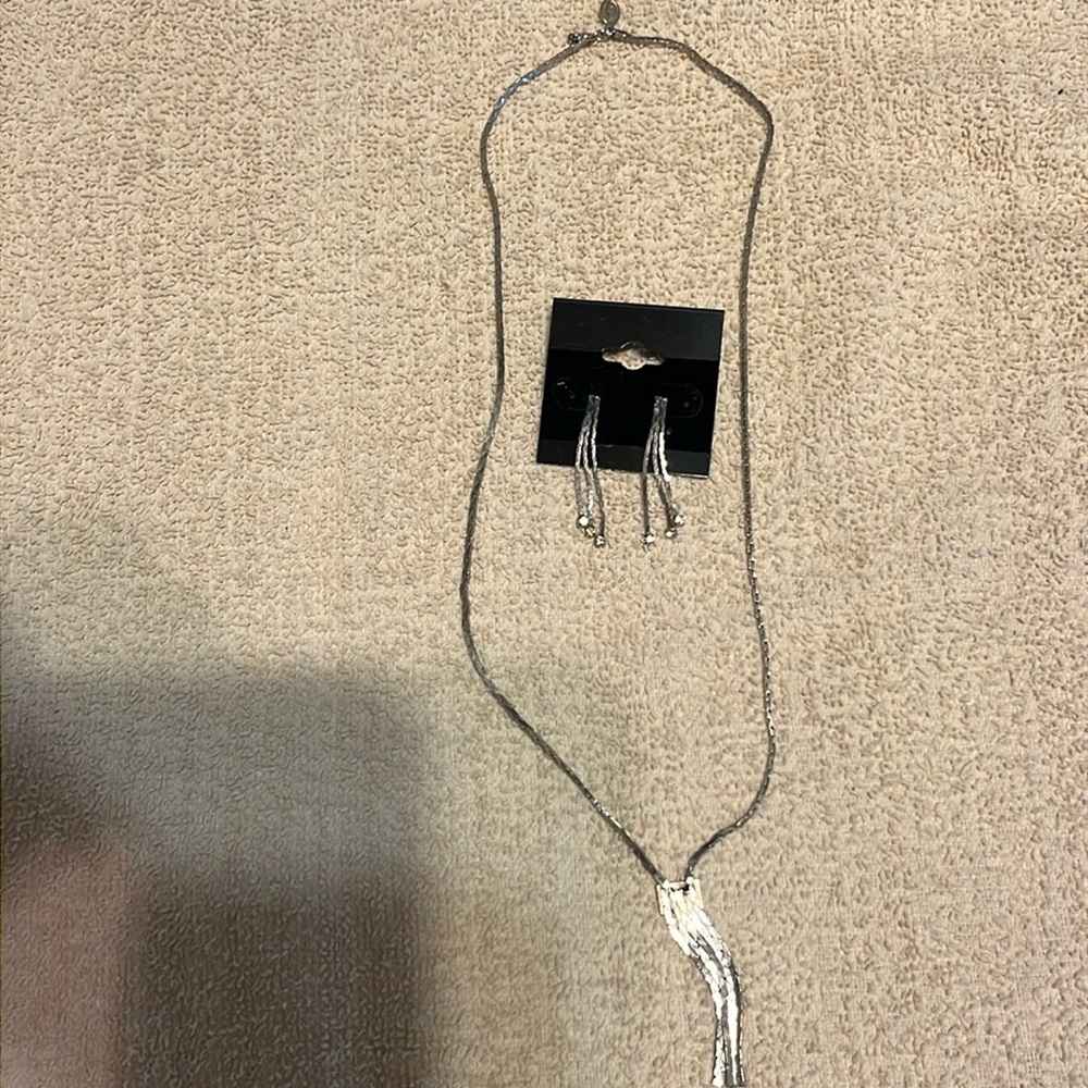 Necklace and earrings set